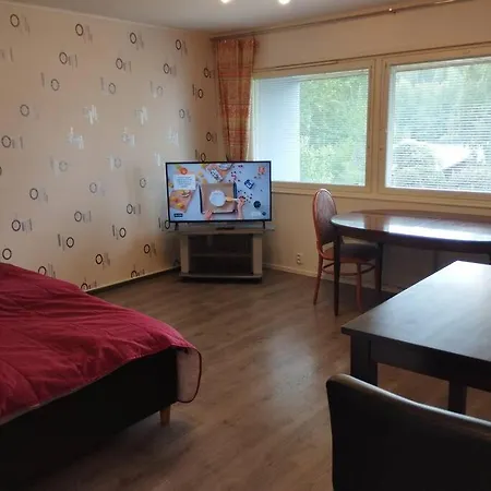 Jaerven Rannalla Rivitaloyksioe